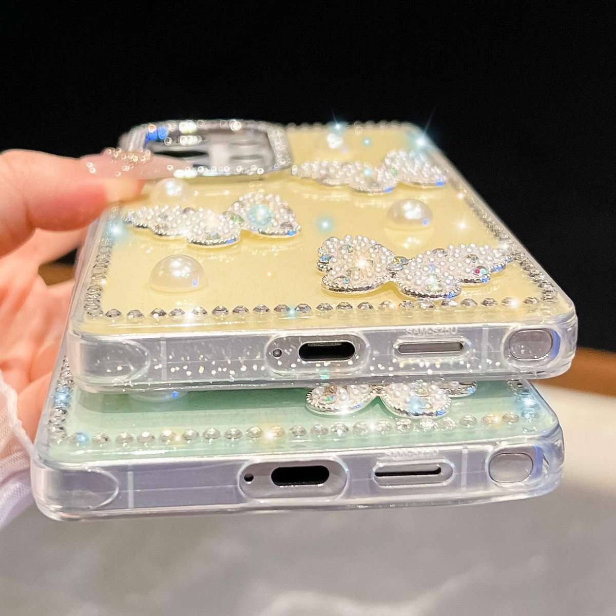 For Samsung Galaxy S23 Ultra 5G Diamond Glitter Pearl Butterfly Four-Corner Shockproof ... (White)