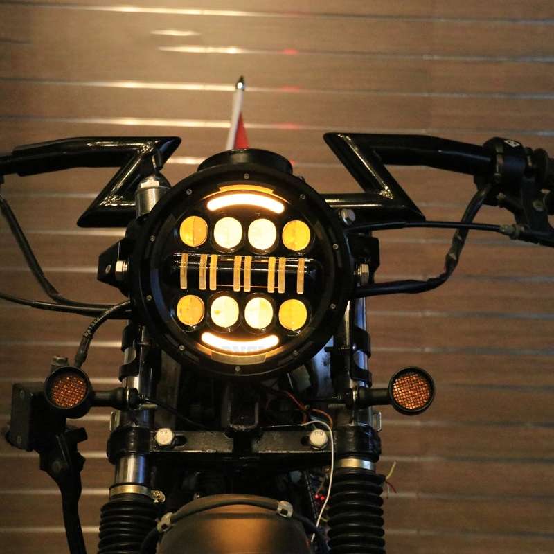 7 Inch Motorcycle Retro Modified Headlights Day Trip LED Far Near Beam Lights For Wrangler / Harle
