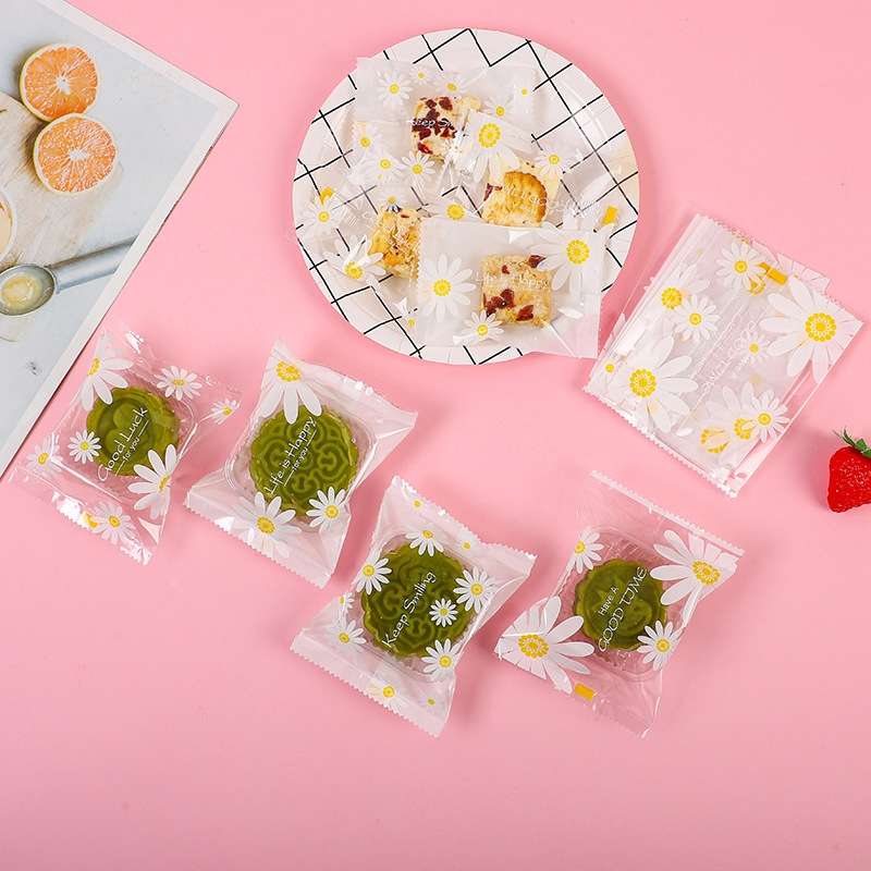 100pcs /Pack 5.5x8.5cm Daisy Pattern Cookie Packaging Bags Snack Machine Sealable Bags