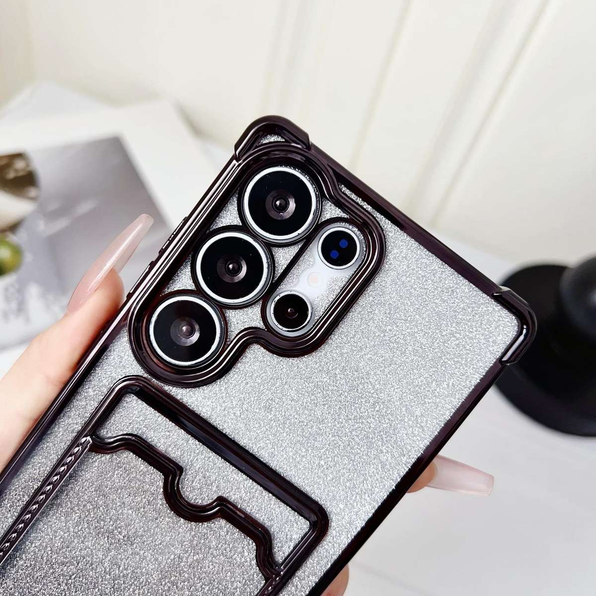 For Samsung Galaxy S22 5G Gradient Glitter Plating TPU Phone Case with Card Slot(Black)