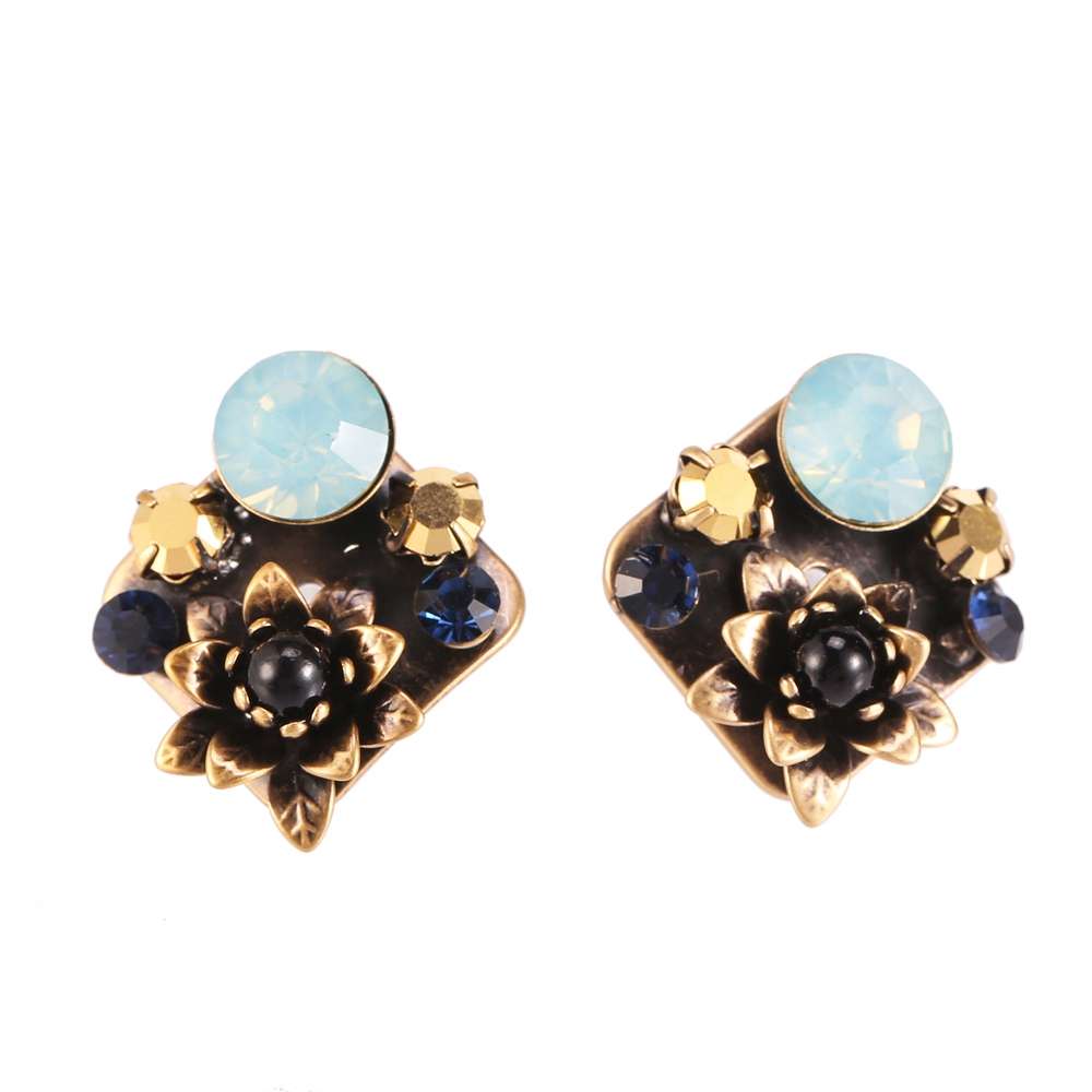 JASSY Vintage Stereoscopic Flower Stud Earrings Antique