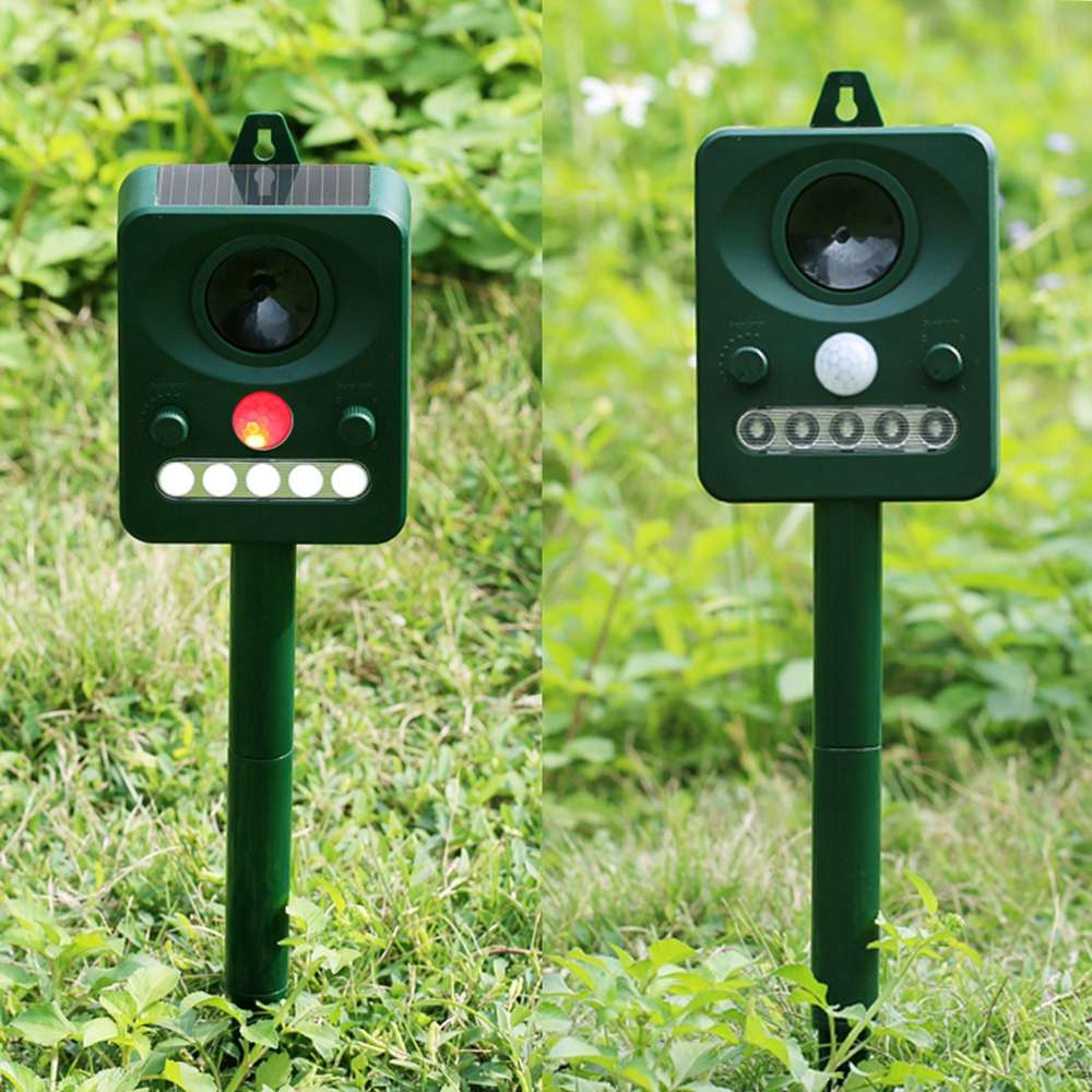 Solar Ultrasonic Animal Repeller Bird Dog Cat Repellent PIR Signal LED Strobe Light for Garden Yard