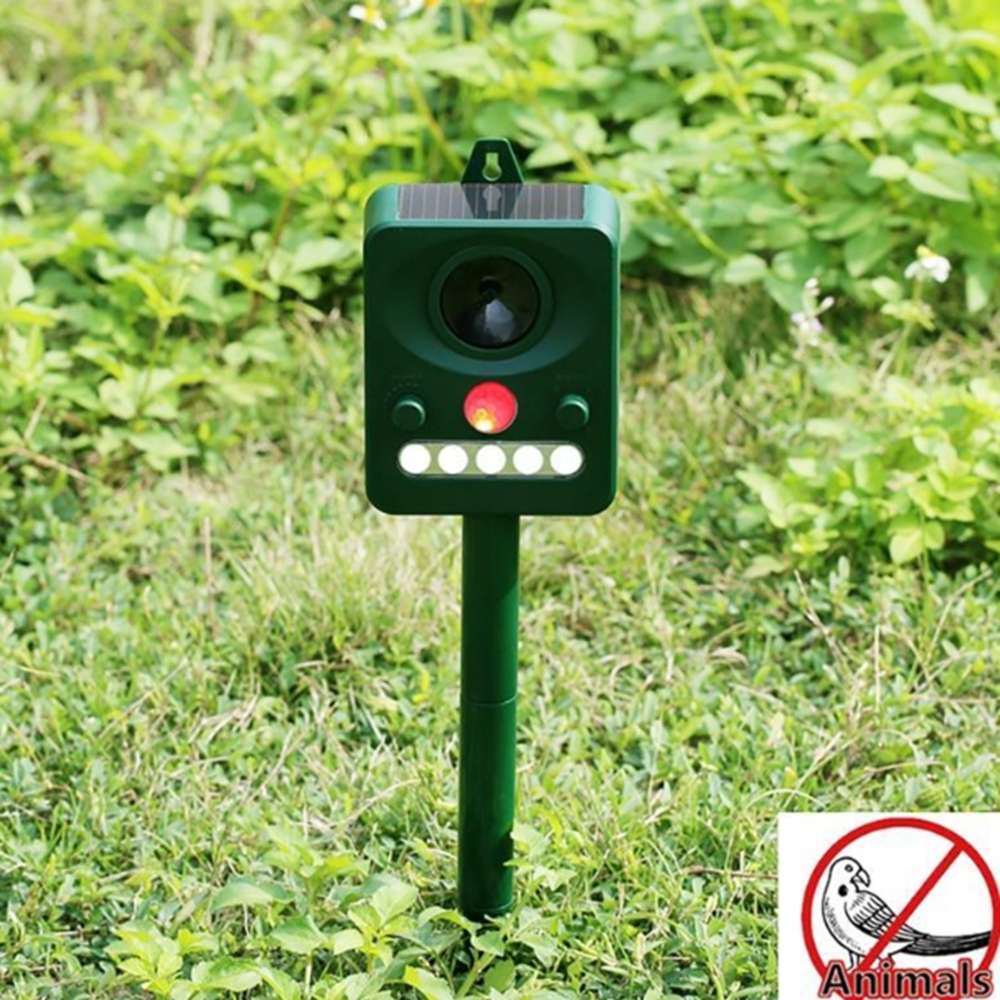 Solar Ultrasonic Animal Repeller Bird Dog Cat Repellent PIR Signal LED Strobe Light for Garden Yard