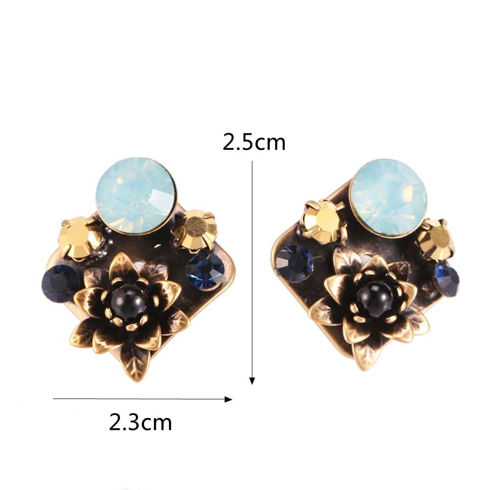 JASSY Vintage Stereoscopic Flower Stud Earrings Antique