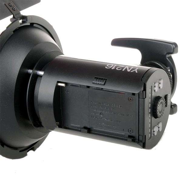 Yongnuo YN216 13W 5500K CRI 90 LED Video Light For Canon DSLR Camera