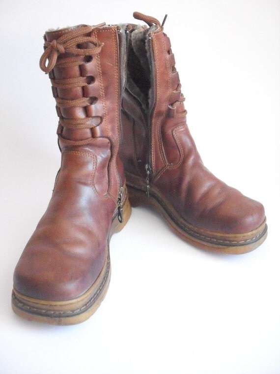 Vintage brown leather ladies boots