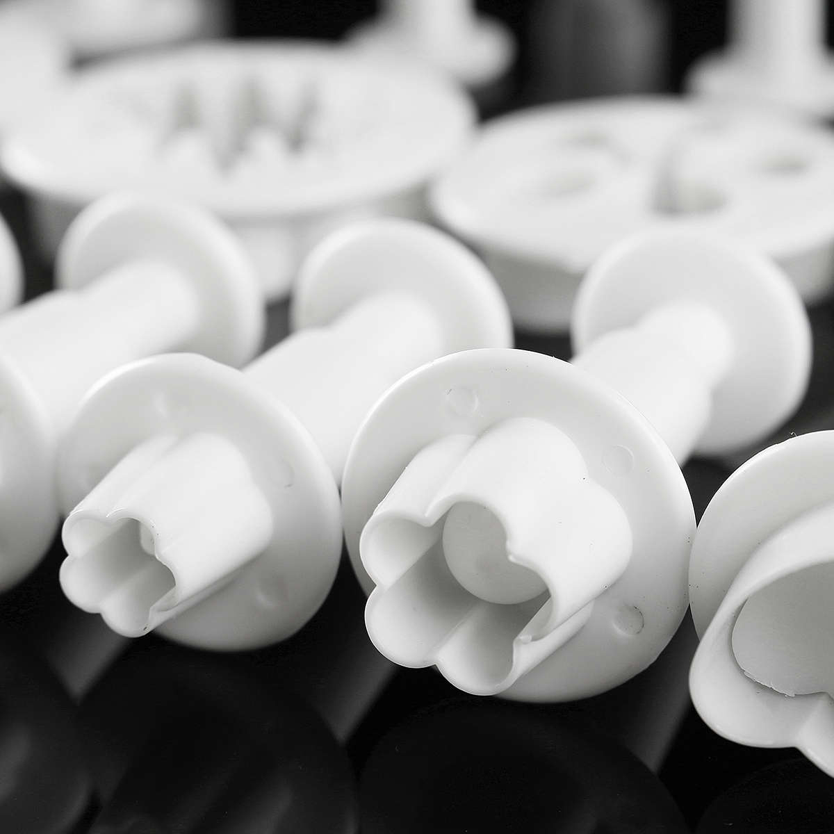 43pcs Sugarcraft Cake Decorating Fondant Rolling Pin Modelling Tool Embosser Mould