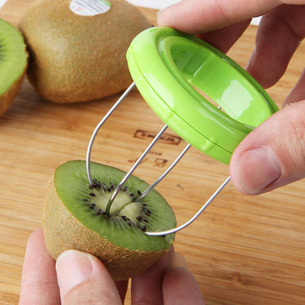 Kiwi Easy Peeler Cutter Knife Fruit Dig Kitchen Tool 2 in 1
