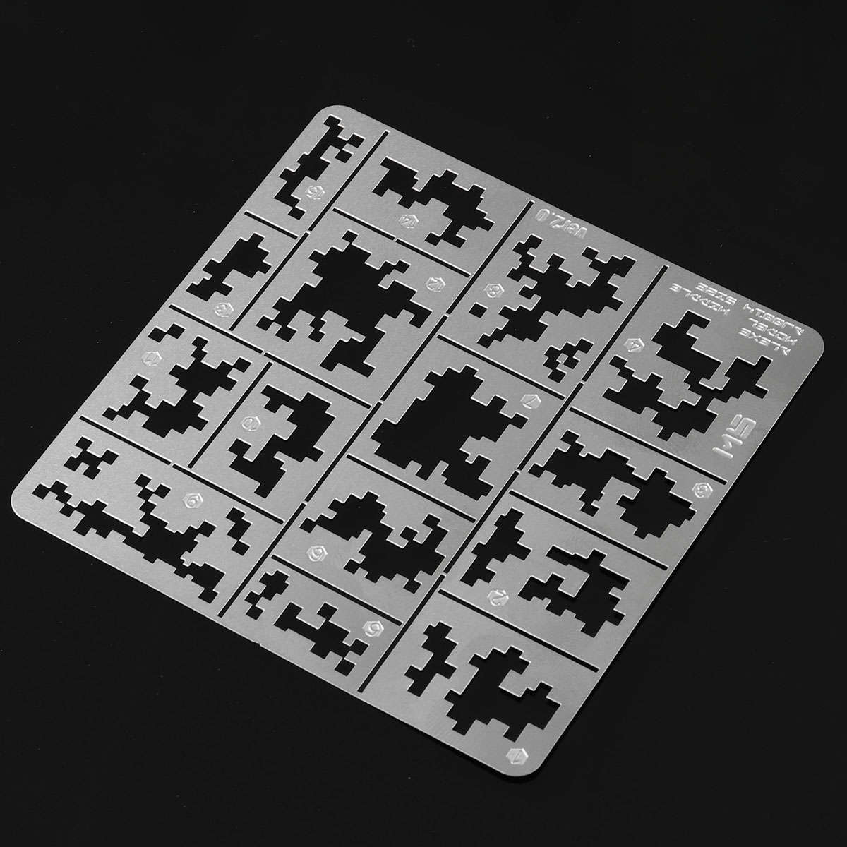 1/35 Stainless Steel AFV Digital Camo Spray Template Stenciling Leakage Spray Mould