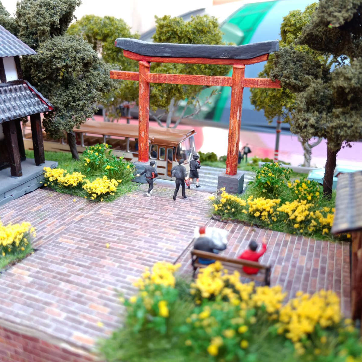 28Pcs 1:35HO Flower Clusters Miniature Model DIY Building Landscape Modelling Materia (Color Yellow)