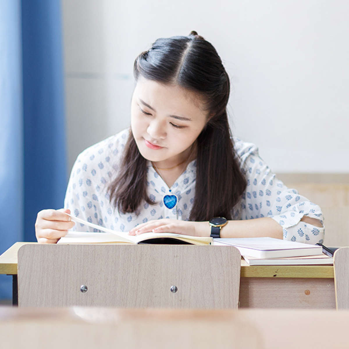 Portable Wearable Mini USB Air Cleaner Low Noise Negative Ion Generator Anion Air Purifier Necklace