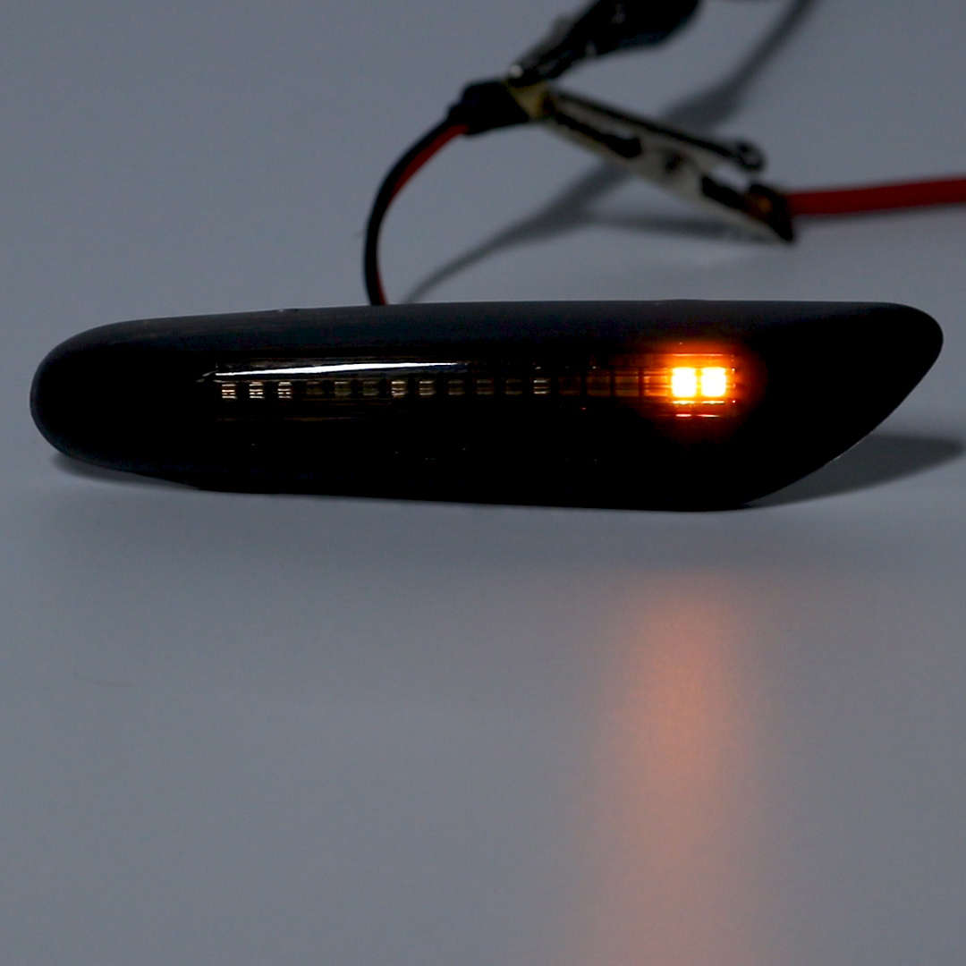 Pair Dynamic Flow Side Marker Lights Yellow/Whte For Bmw E46 E60 E82 E88 E90 E92 E93