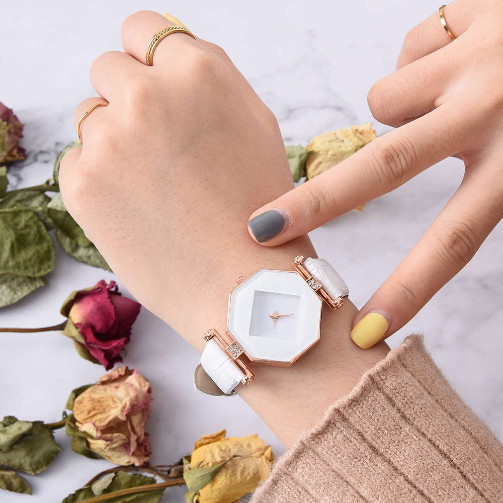 Fahion Diamond Mirror Watch Ladies Dress Ultra-thin Leather Women Quartz Watch (Color White)