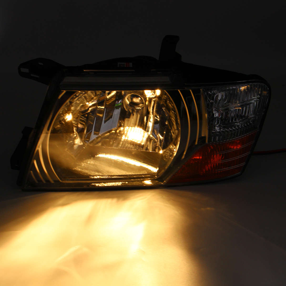 Front Headlights Head Lamps LED Lights L+R Pair For Mitsubishi Pajero Montero 2000-2006 Grey