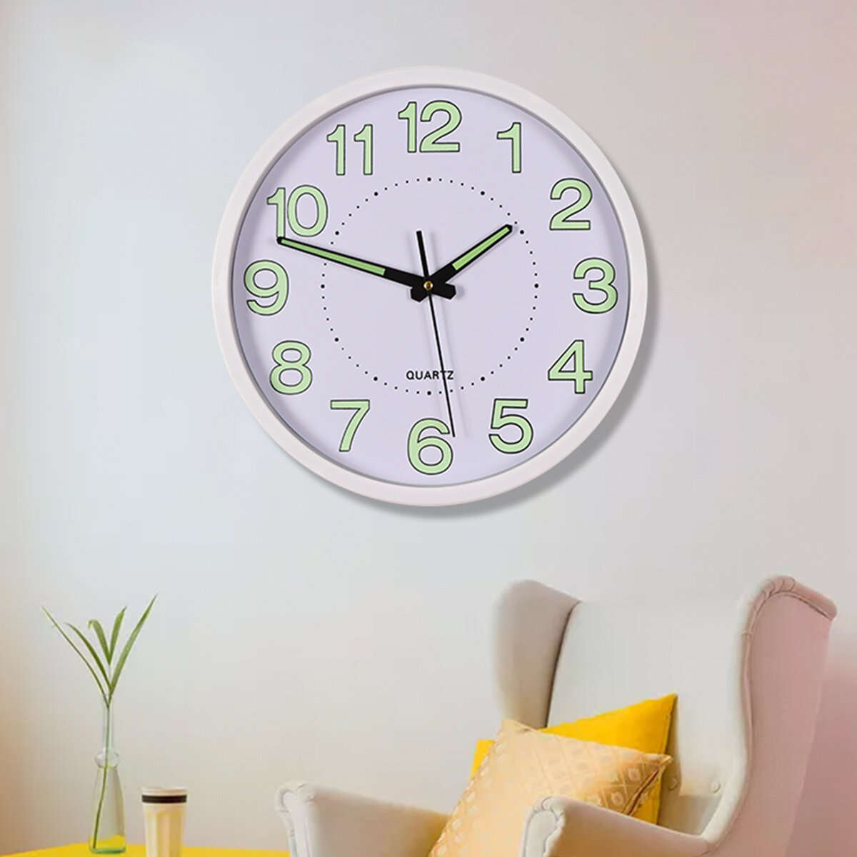 12Inch Wall Clock Silent Quartz Luminous Wall Night Clocks Black/White