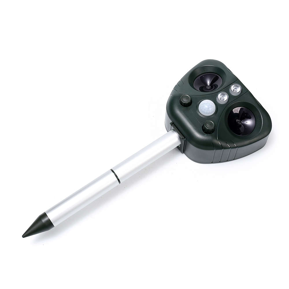 Solar Powered Ultrasonic Animal Repeller PIR Sensor Animal Cats Dog Repellent Frighten Animals Fo...