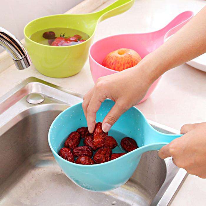 New Plastic Ladle Long Handle Spoon Water Kitchen Bathroom Cooking Tools