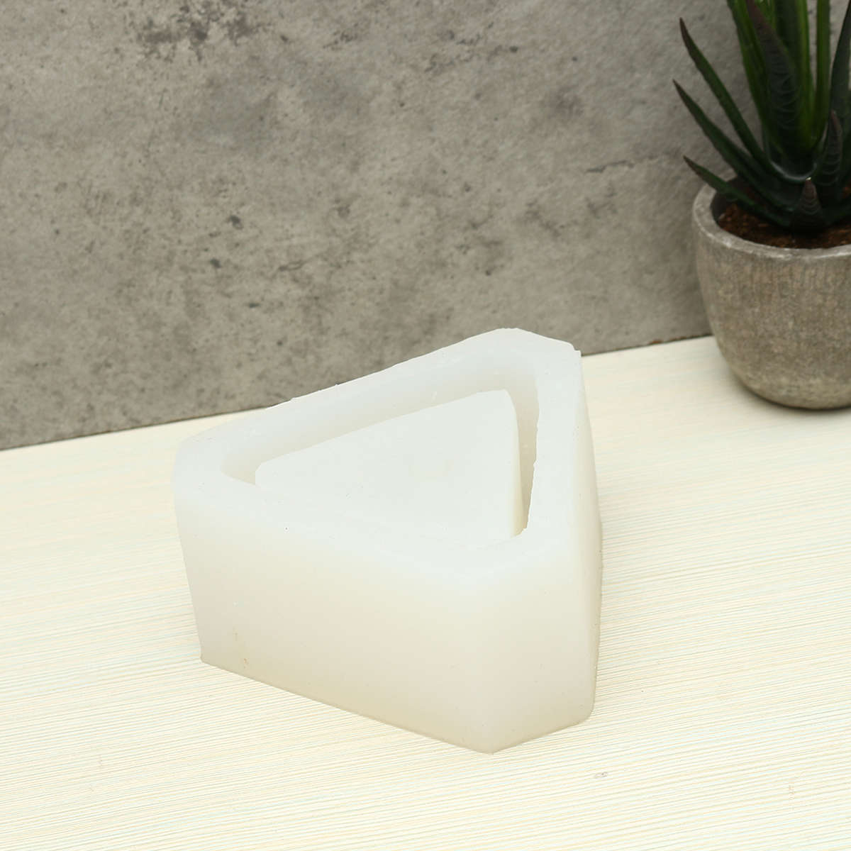 3D Flower Pot Silicone Mold Handmade Triangular Concrete Diy Succulent Plants Pot Making Mould