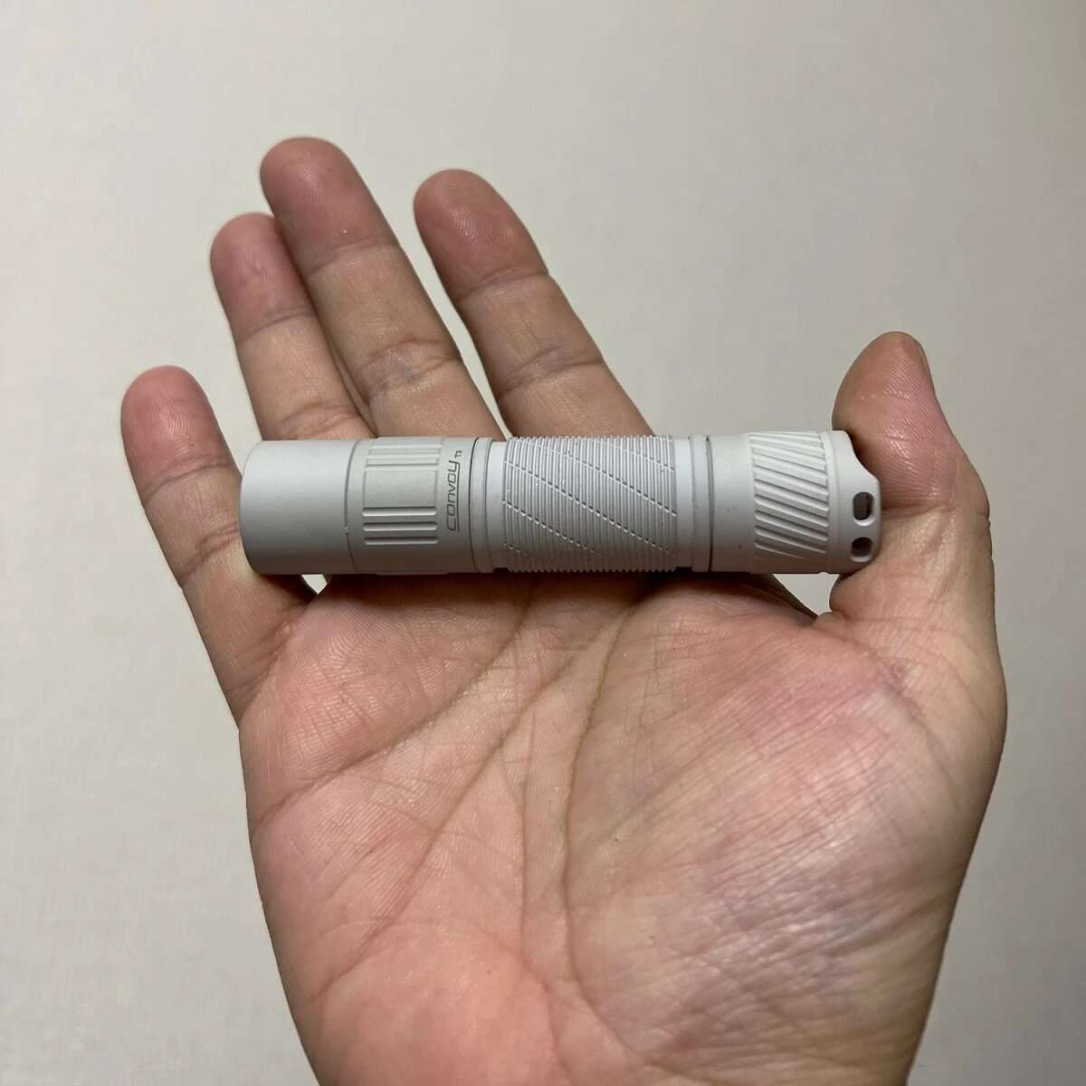 5700K - MAO Convoy S2+ 519A LED High CRI 18650 Flashlight Orange Peel Flooding Light 12 Groups Modes