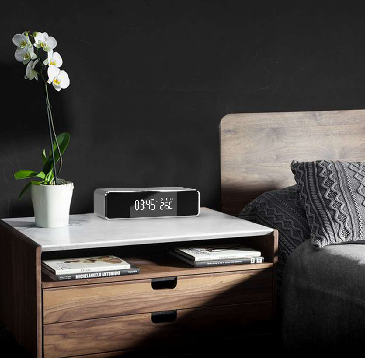 Wireless bluetooth Alarm Clock Phone Charger FM Radio Table Digital Thermometer With Alarm Clock Dis