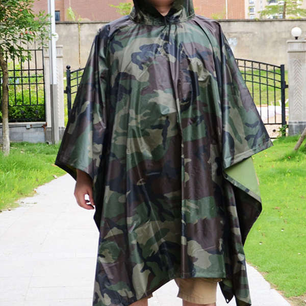 New Multifunctional Camouflage Rain Coat Outdooors Travel Rain Coat Cycling Camouflage Poncho