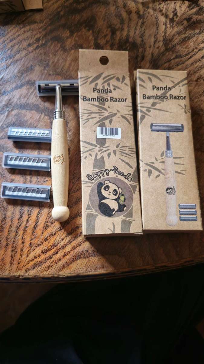 Two-Blade Bamboo Razor