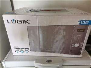 *BARGAIN BUY*DEMO AS NEW LOGIK MIRROR FINISH 30L MICROWAVE- IN BOX -WORTH R2k-GRAB IT 4RM JUST R799!