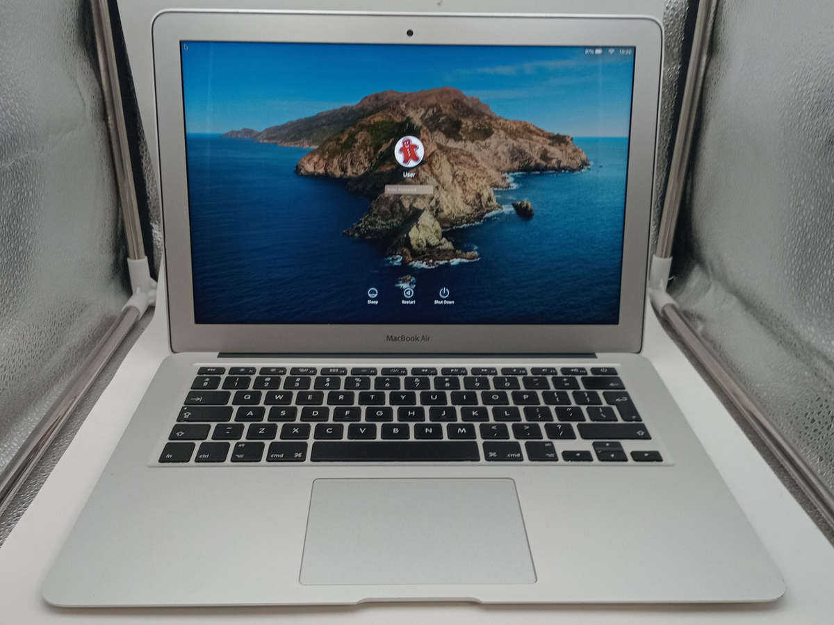 Apple MacBook Air 13-Inch, A1466 2017 i5 Dual Core