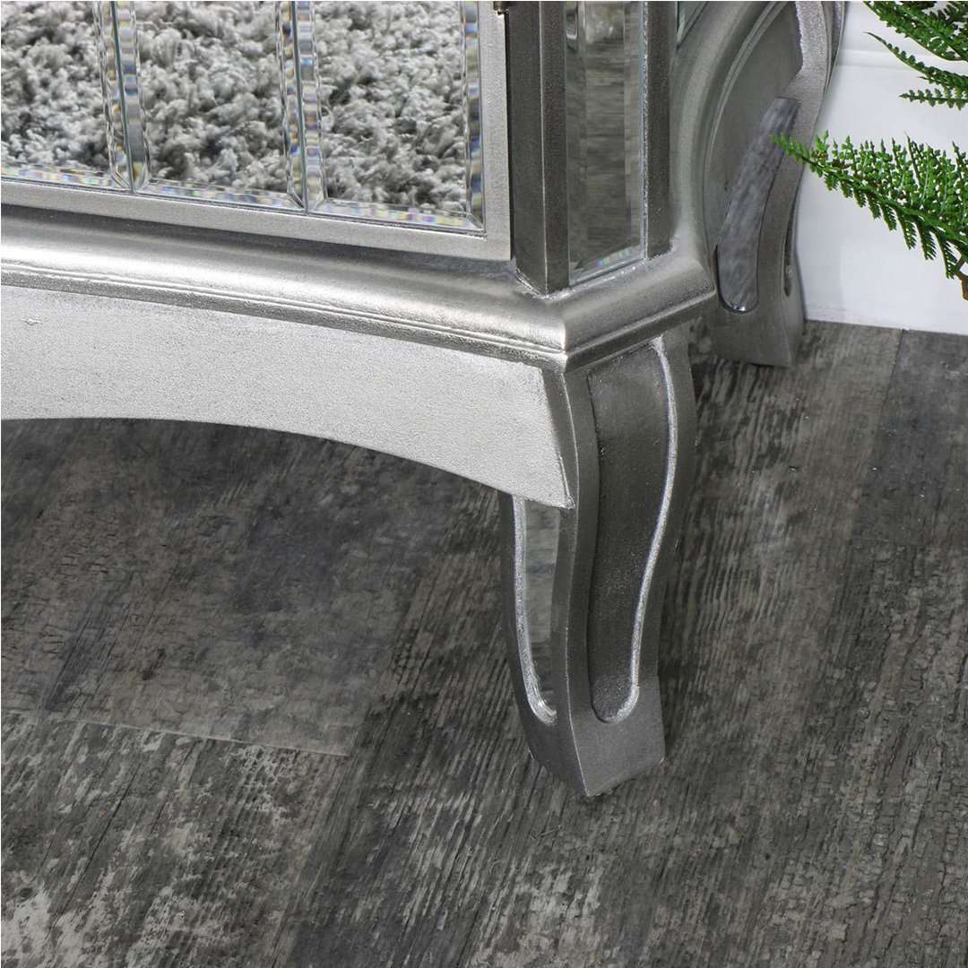 KC FURN-Victorian Sideboard with 4 Doors