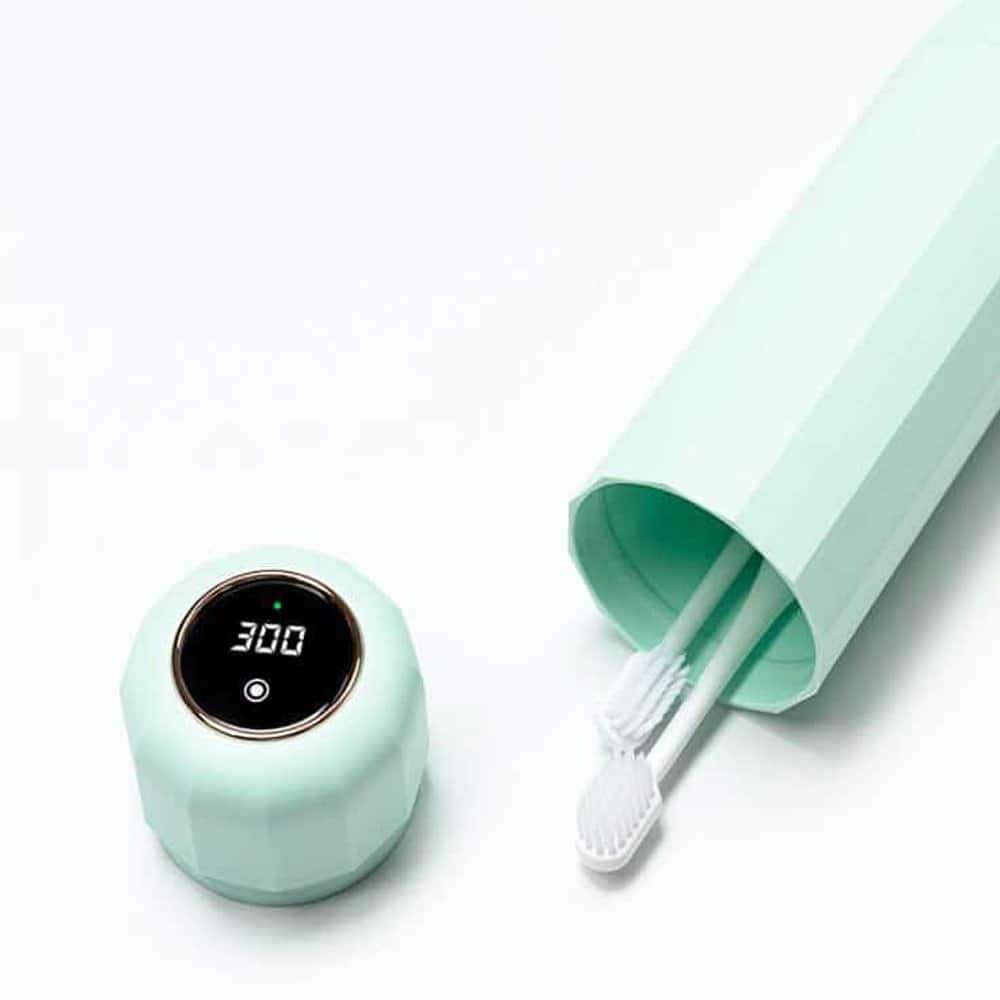 Killer Deals bathroom hygiene anti-germ UVC LED tooth brush steriliser case