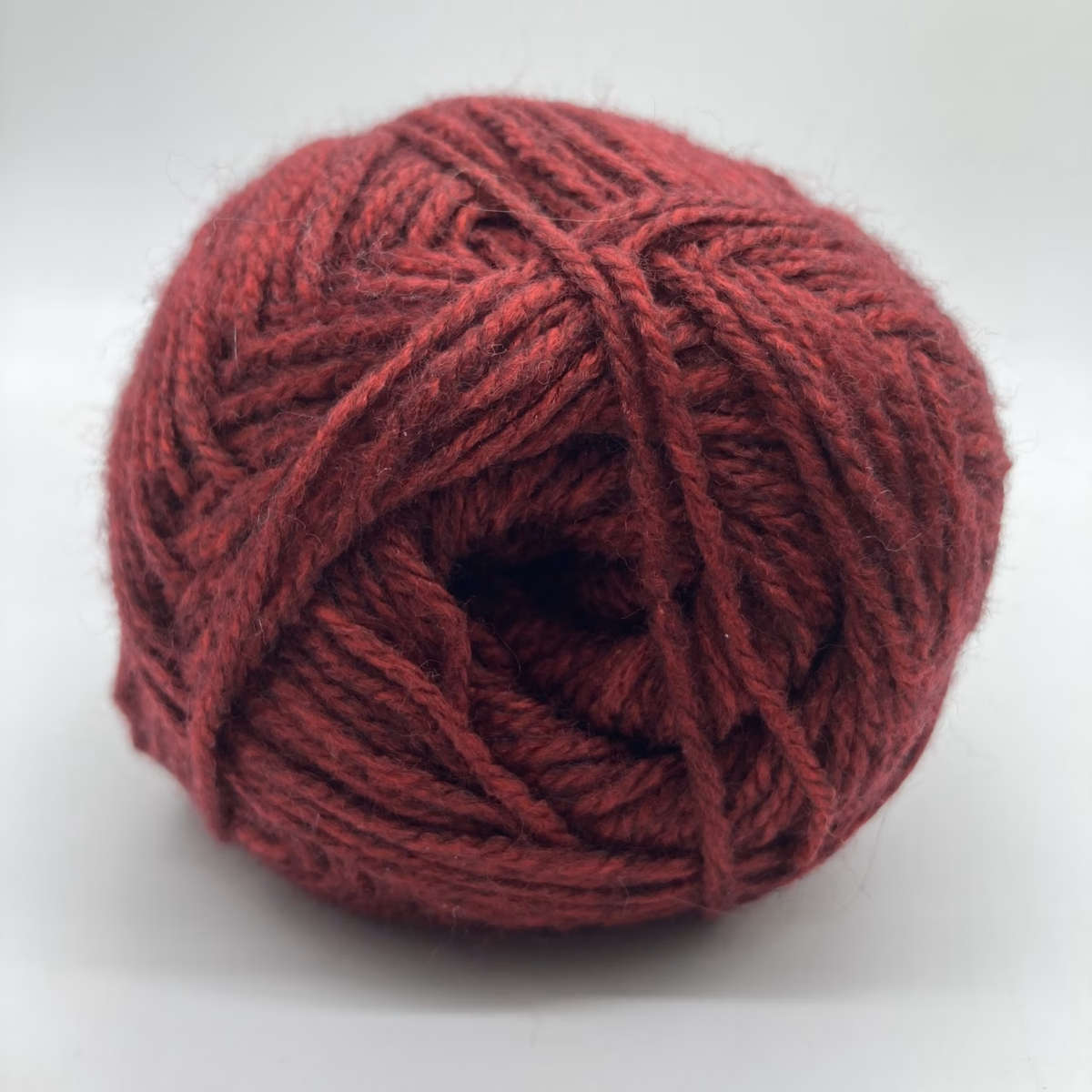 Elle Yarns - Classic Wool - DK - 100g