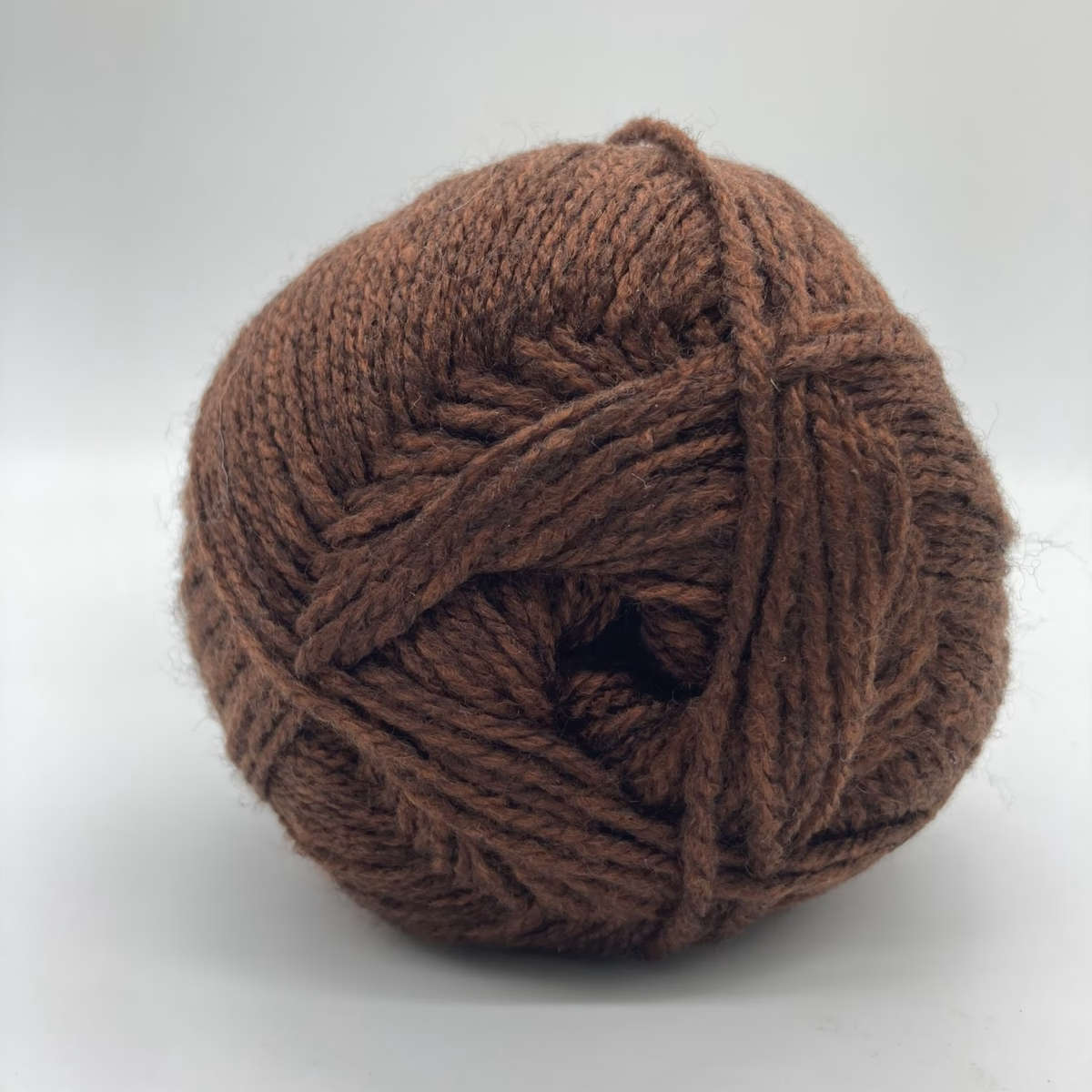 Elle Yarns - Classic Wool - DK - 100g