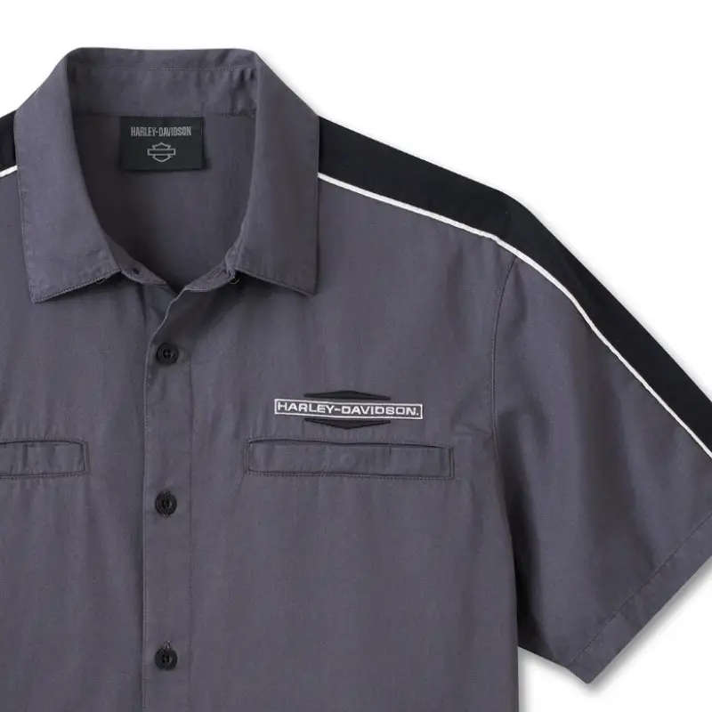 Stacked Bar & Shield Short Sleeve Shirt - M