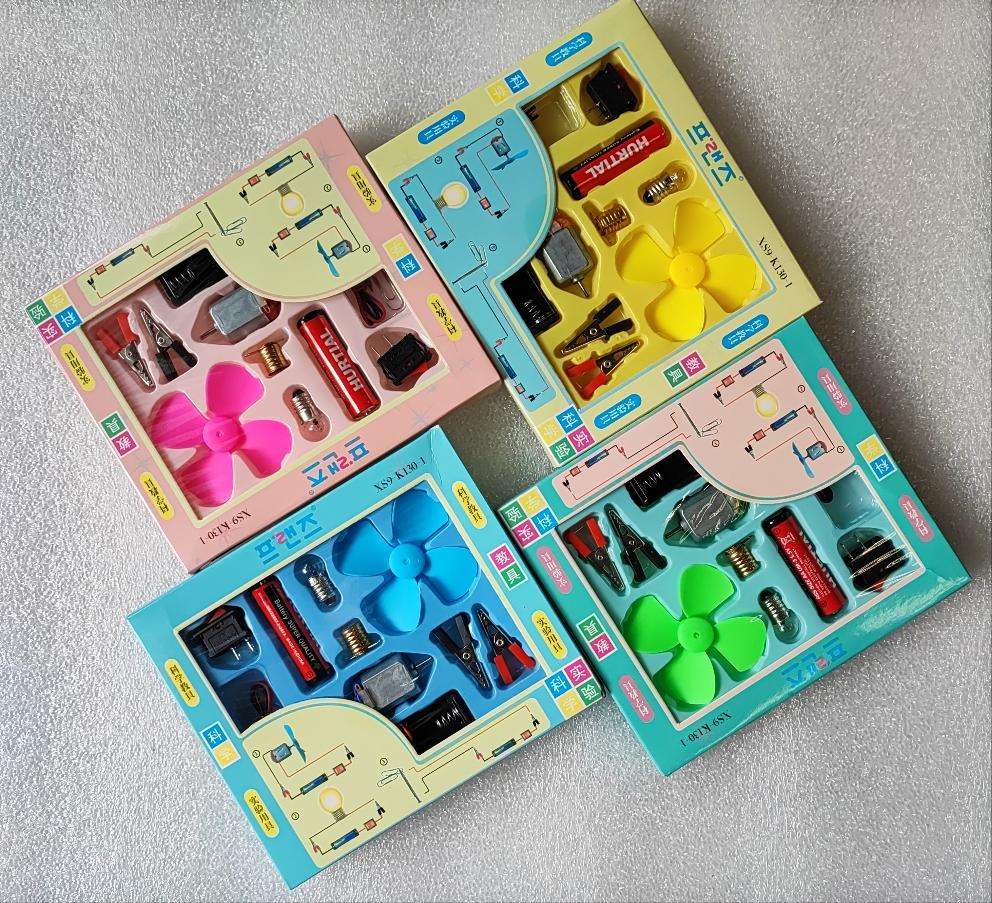 Kids DIY Electric Circuit Kit | With compass and bulb | Handy 4 pack