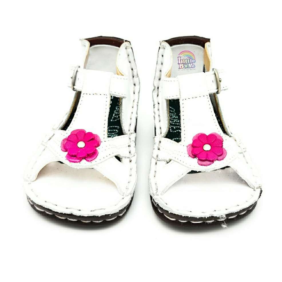Cobbles - White and Pink (Size 6)