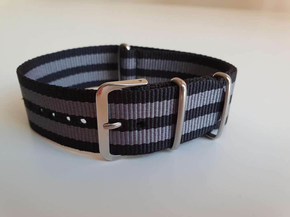 24mm Nato Watch Strap Black/Grey (Bond)