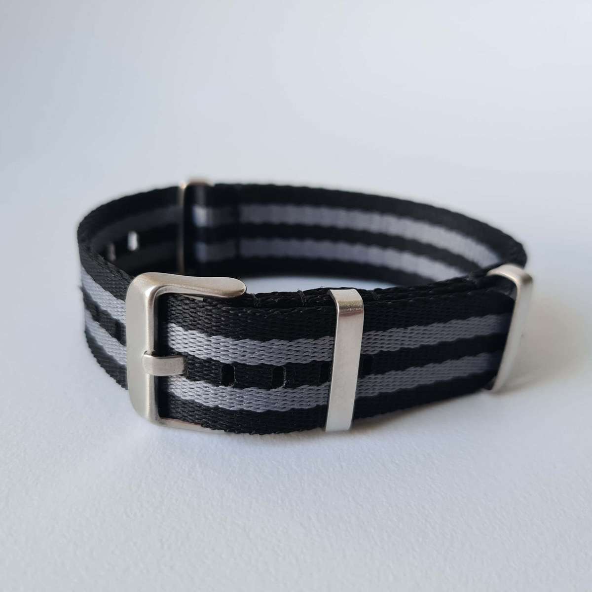 22mm Seat Belt Nato Watch Strap Black/Grey (Bond)