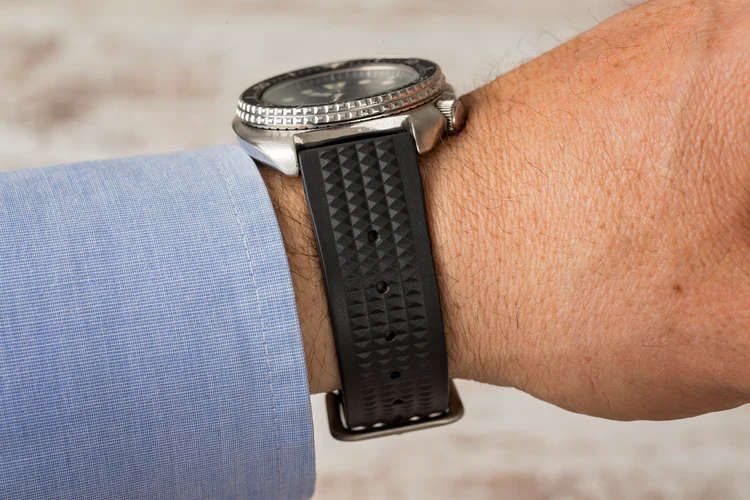 20mm Rubber Waffle Strap Black