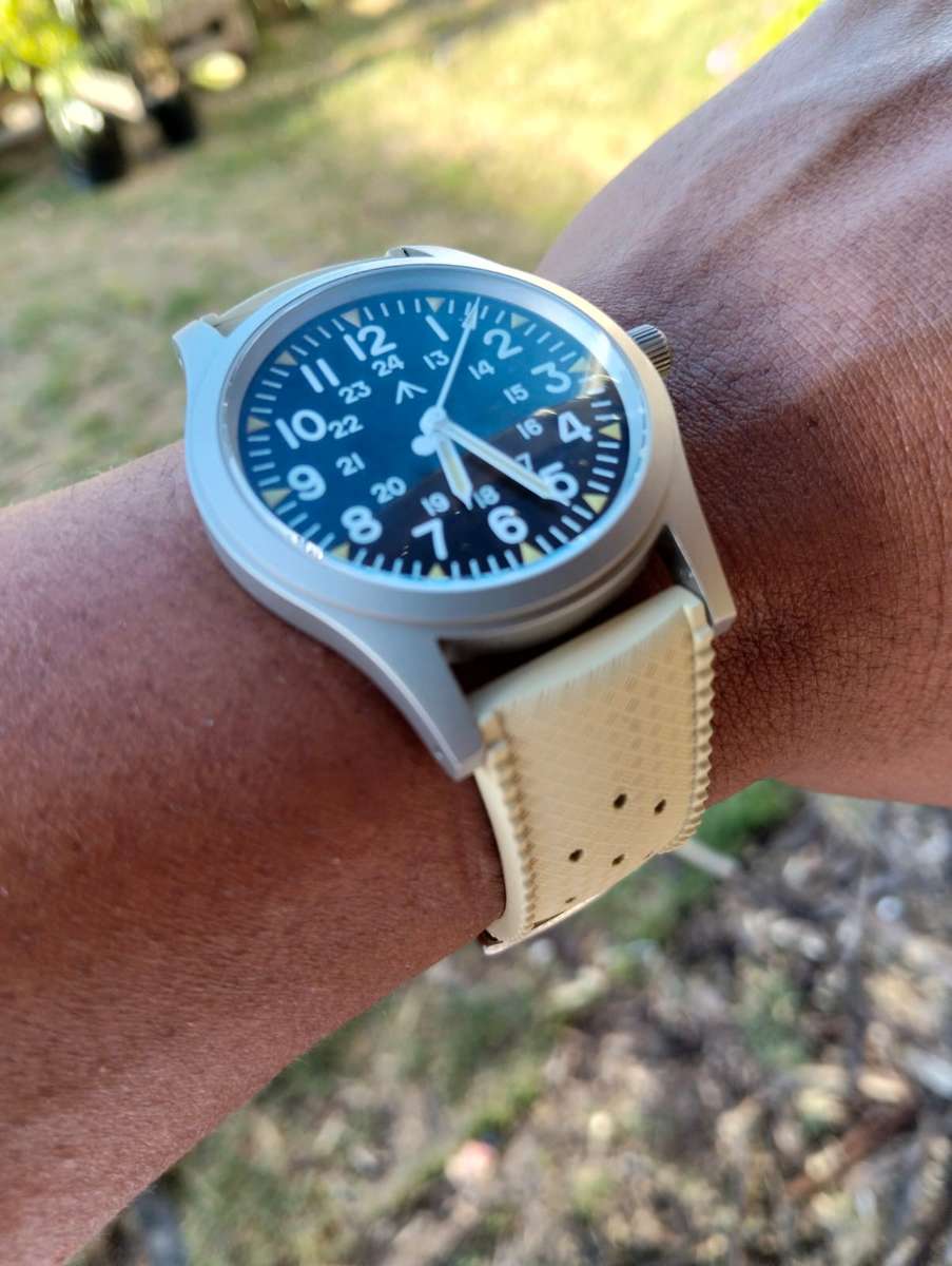 18mm Vintage Tropic Rubber Strap Beige