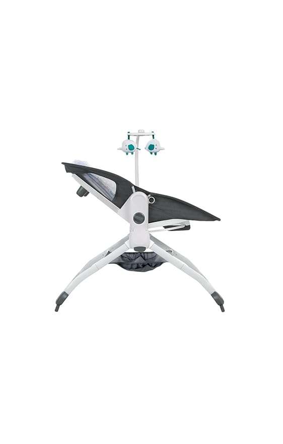 Mastela 6 in 1 Multi-Function Bassinet