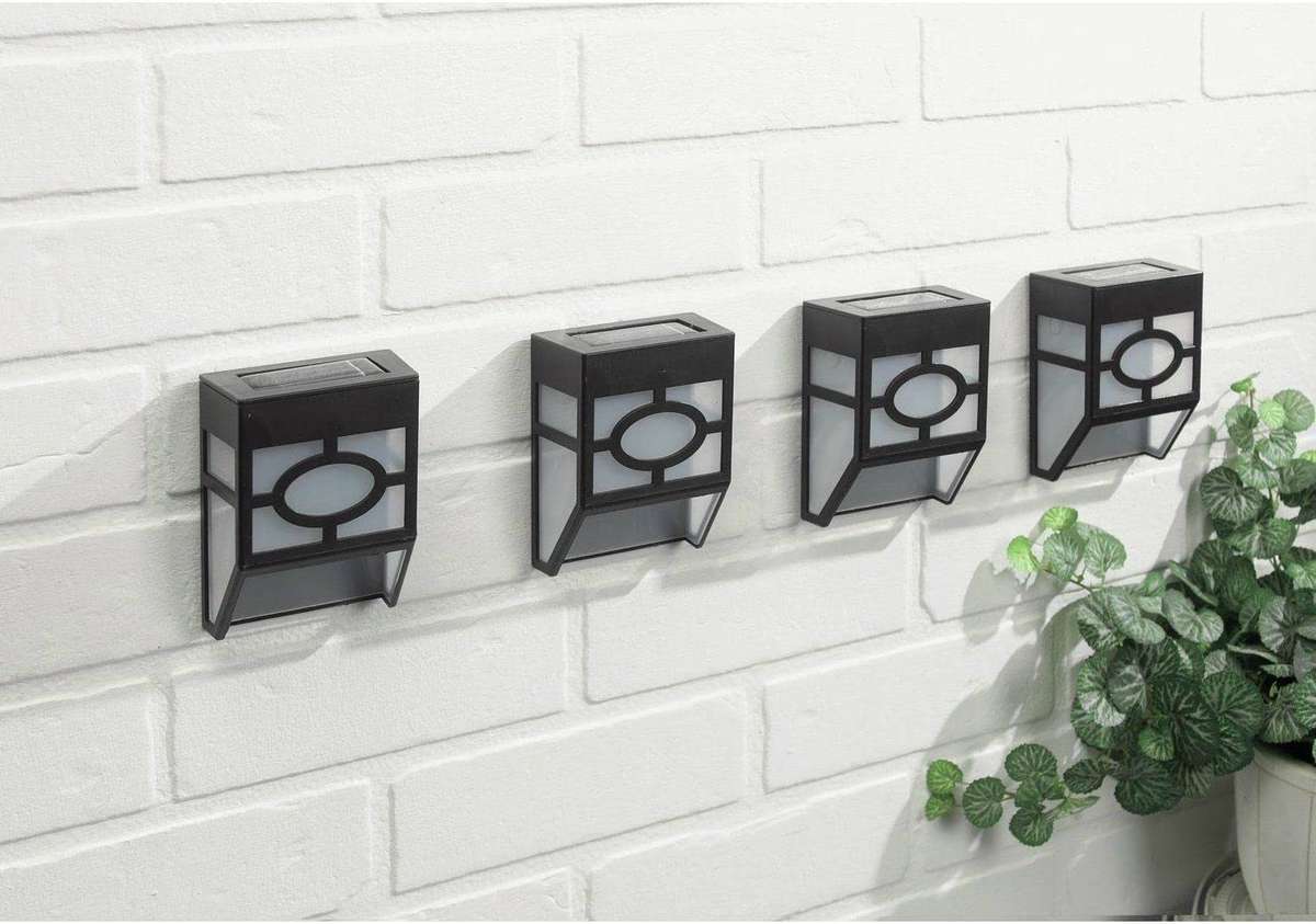 Solar Fence Light Style Retro Outdoor Wall Light Solar Powered