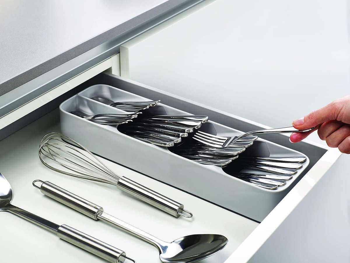 Compact Cutlery Organizer