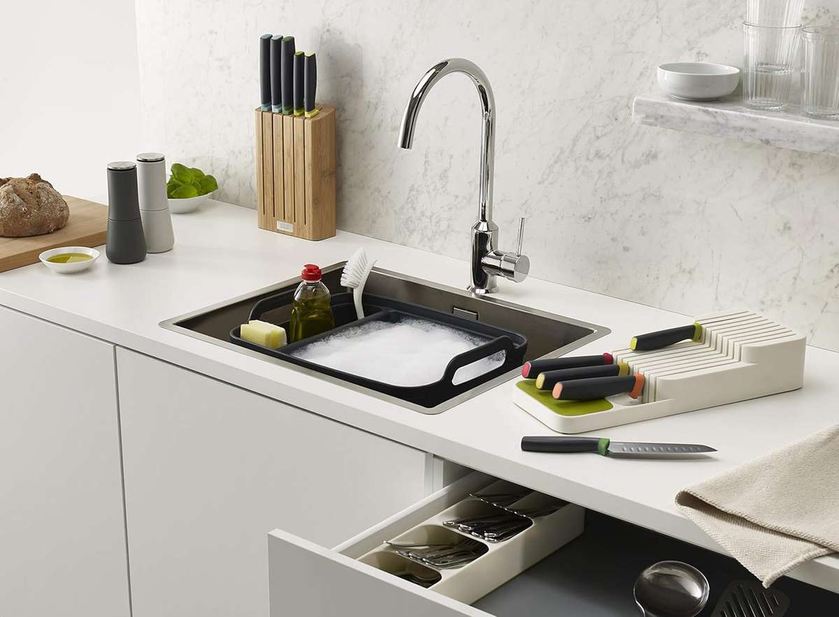 Compact Cutlery Organizer