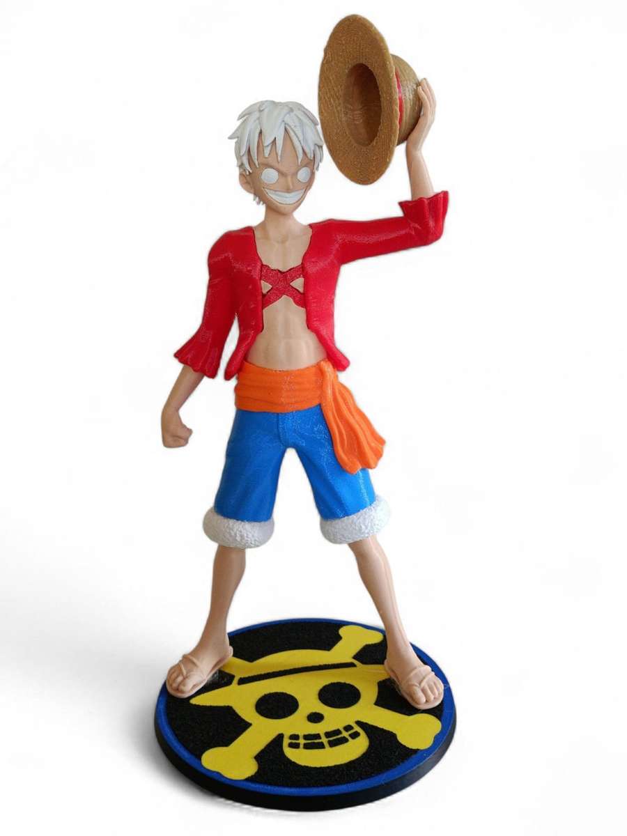 Monkey D. Luffy Figurine  Straw Hat Edition