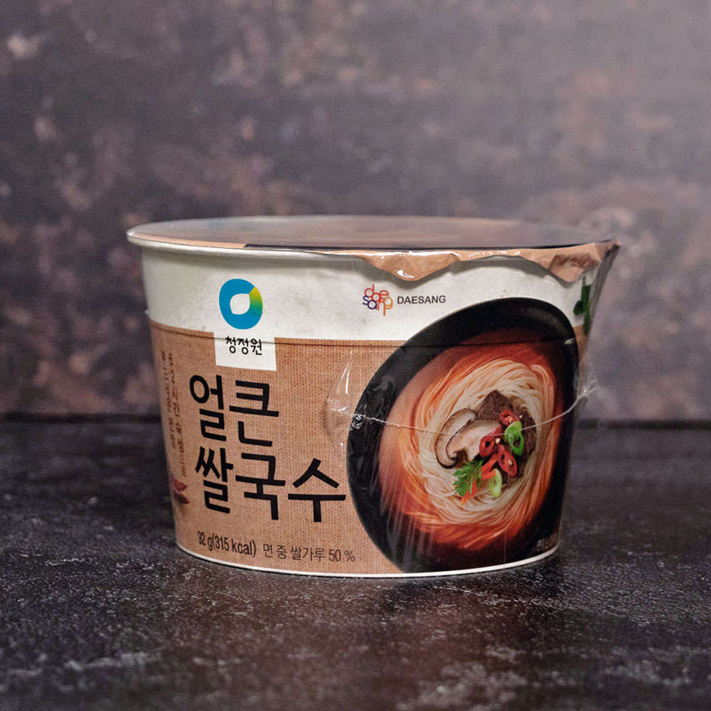 Jongga Rice Noodle Bowl Spicy Beef Flavoured 92g