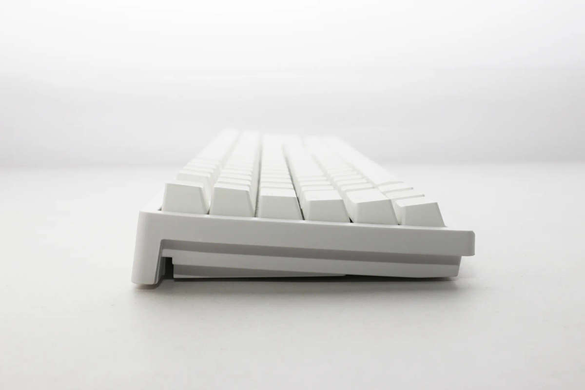 Ducky Keyboard Zero 6108 100% Mechanical Wireless Keyboard; RGB; USB 2.0 / 2.4GHz / BT - White - ...