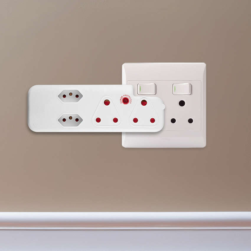 Switched 4-Way Medium Surge Adaptor