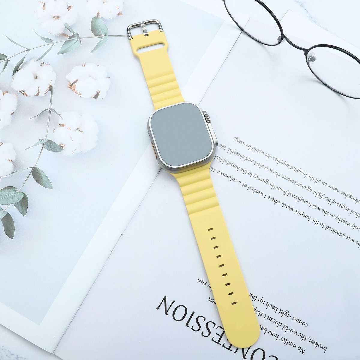 Apple Watch Weave Pattern Silicone Strap - Yellow