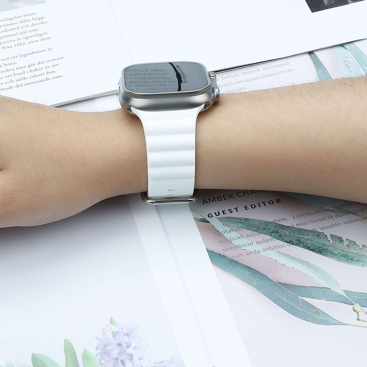 Apple Watch Weave Pattern Silicone Strap - White