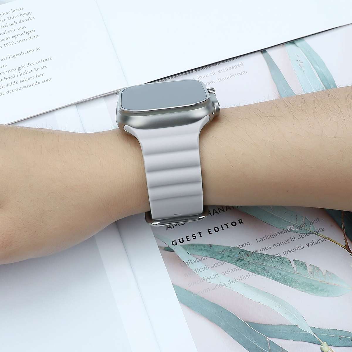 Apple Watch Weave Pattern Silicone Strap - Light Grey
